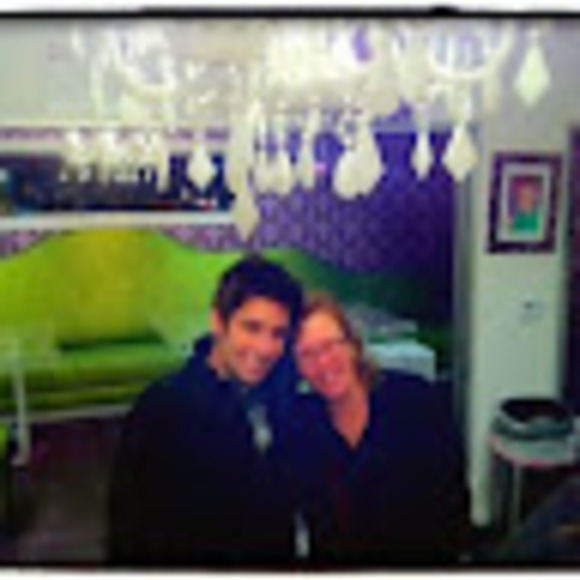 Meet your Posher, Lynda - Picture 1 of 1